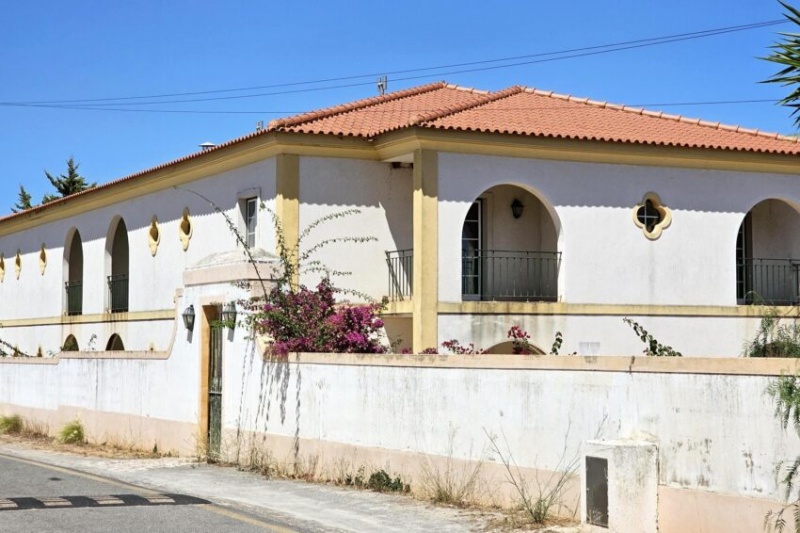 File:Estalagem-Cegonha.jpeg